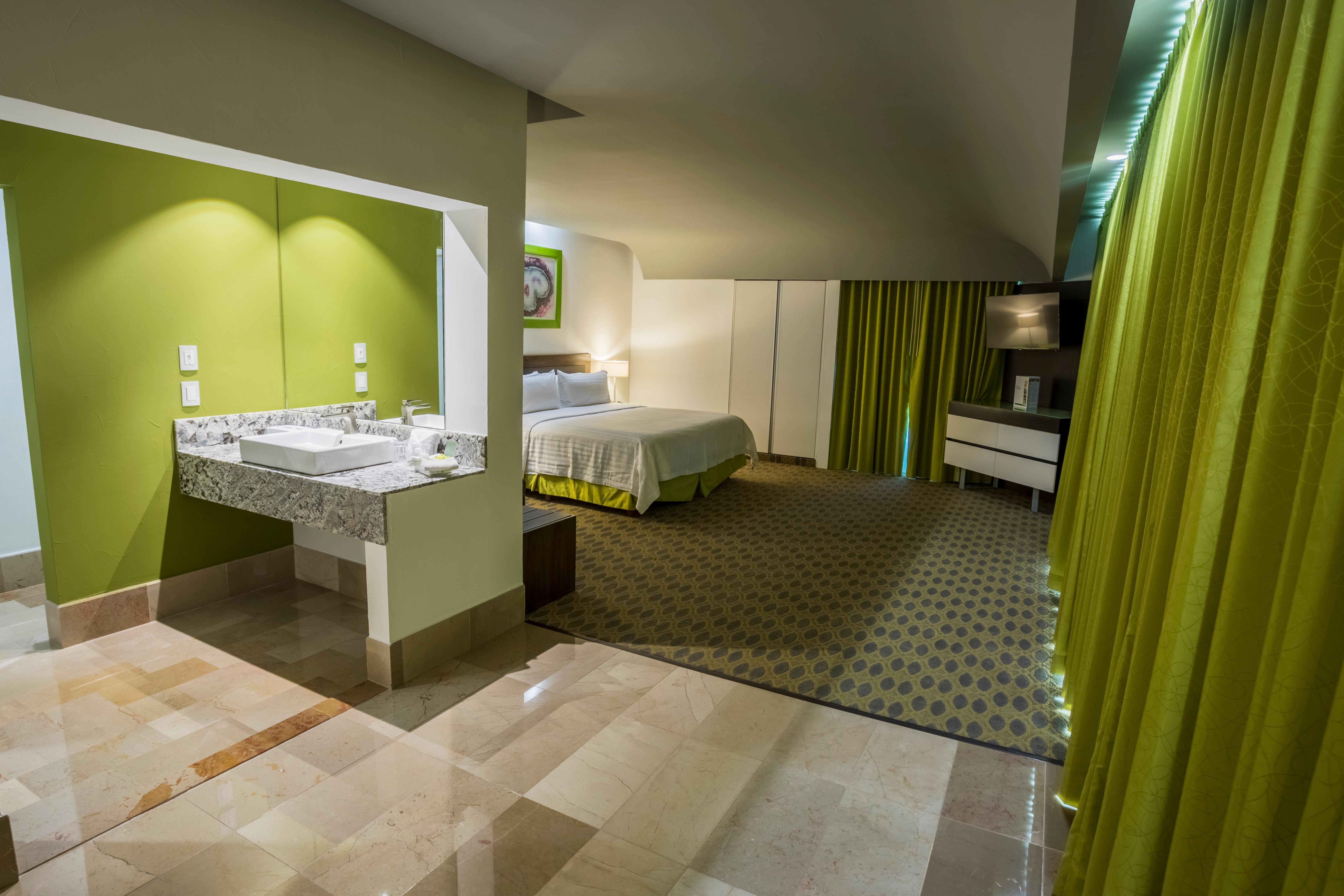 Holiday Inn Queretaro Zona Krystal By Ihg El Salitre Eksteriør bilde