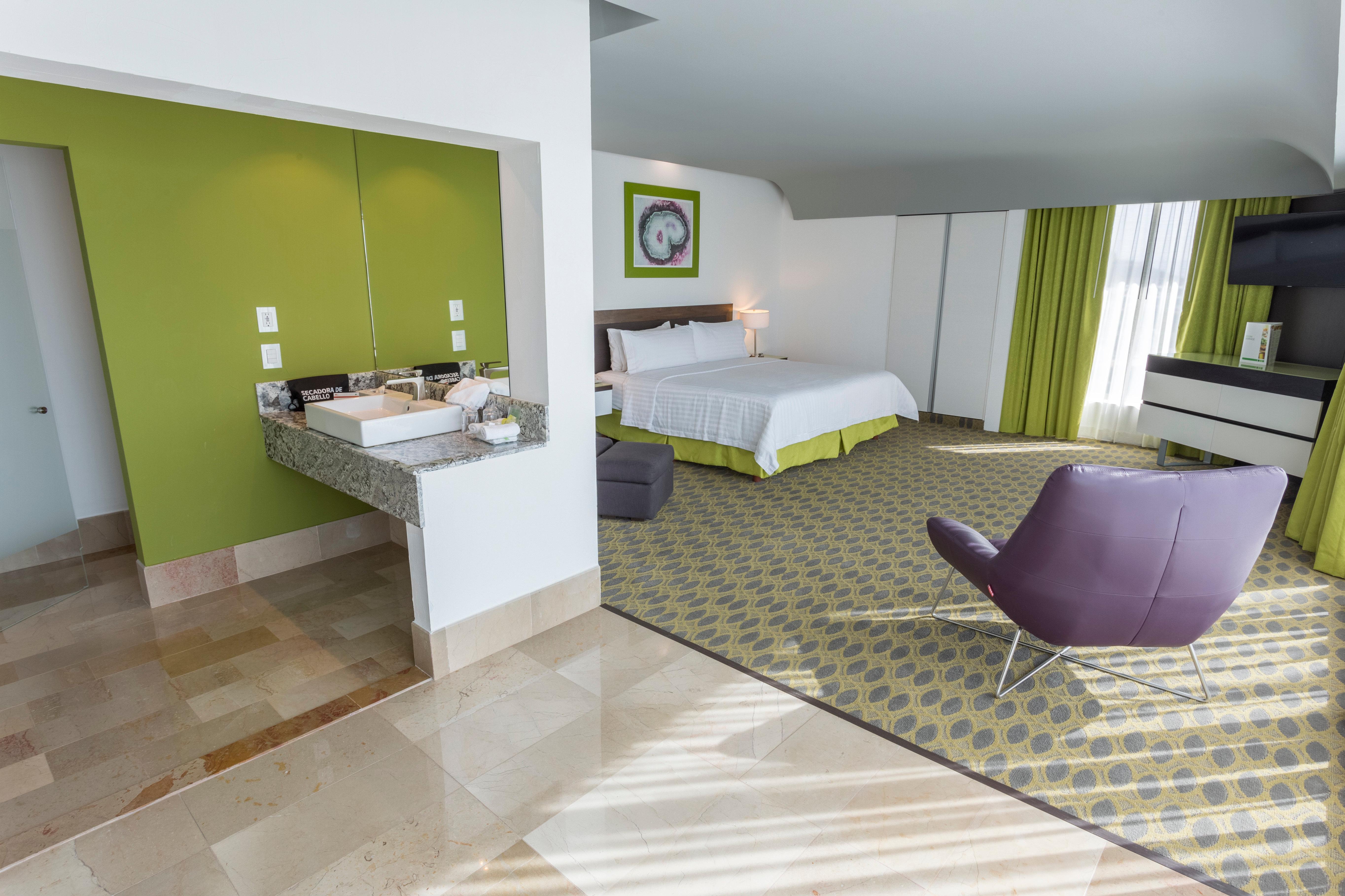 Holiday Inn Queretaro Zona Krystal By Ihg El Salitre Eksteriør bilde