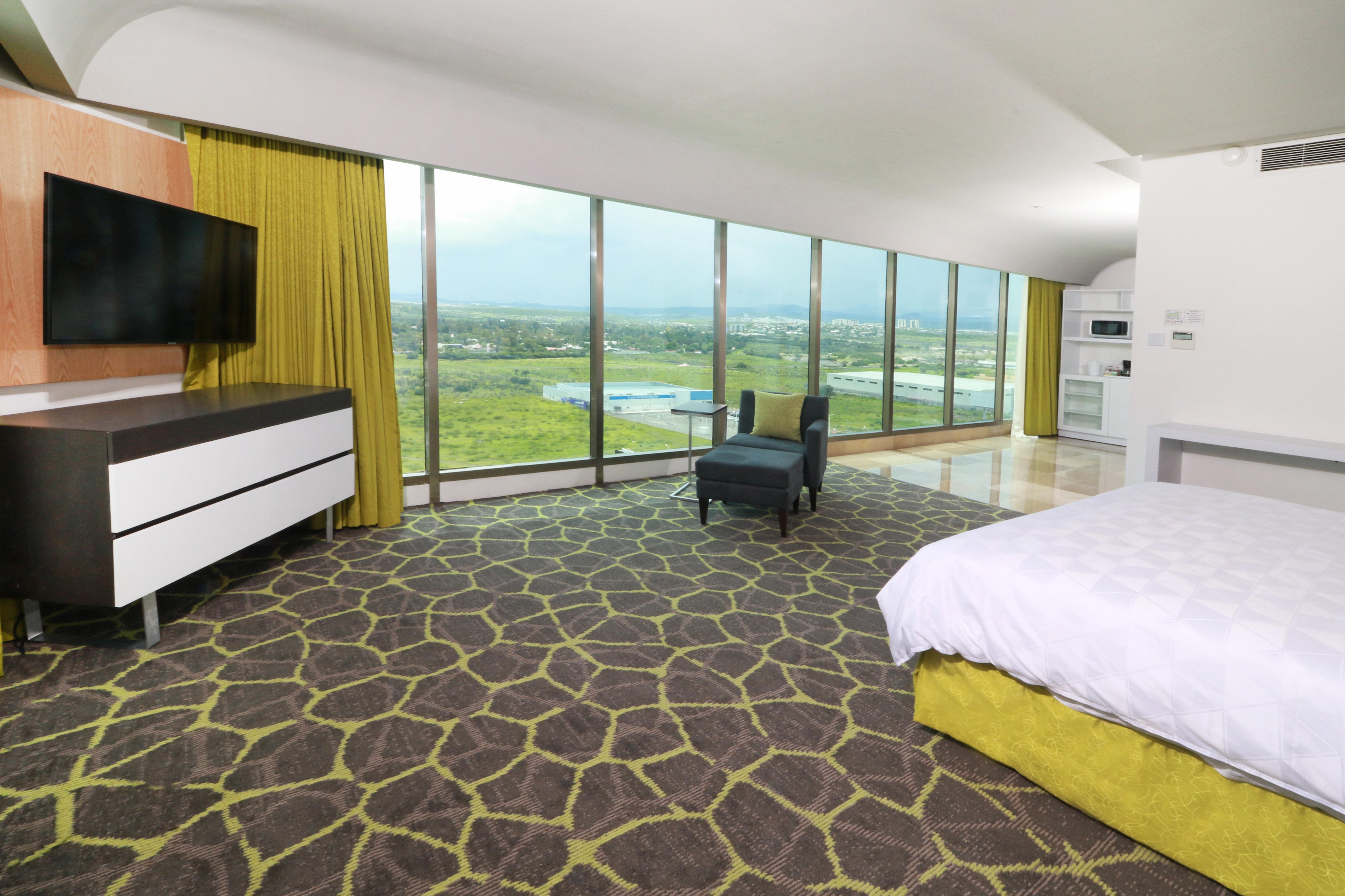 Holiday Inn Queretaro Zona Krystal By Ihg El Salitre Eksteriør bilde