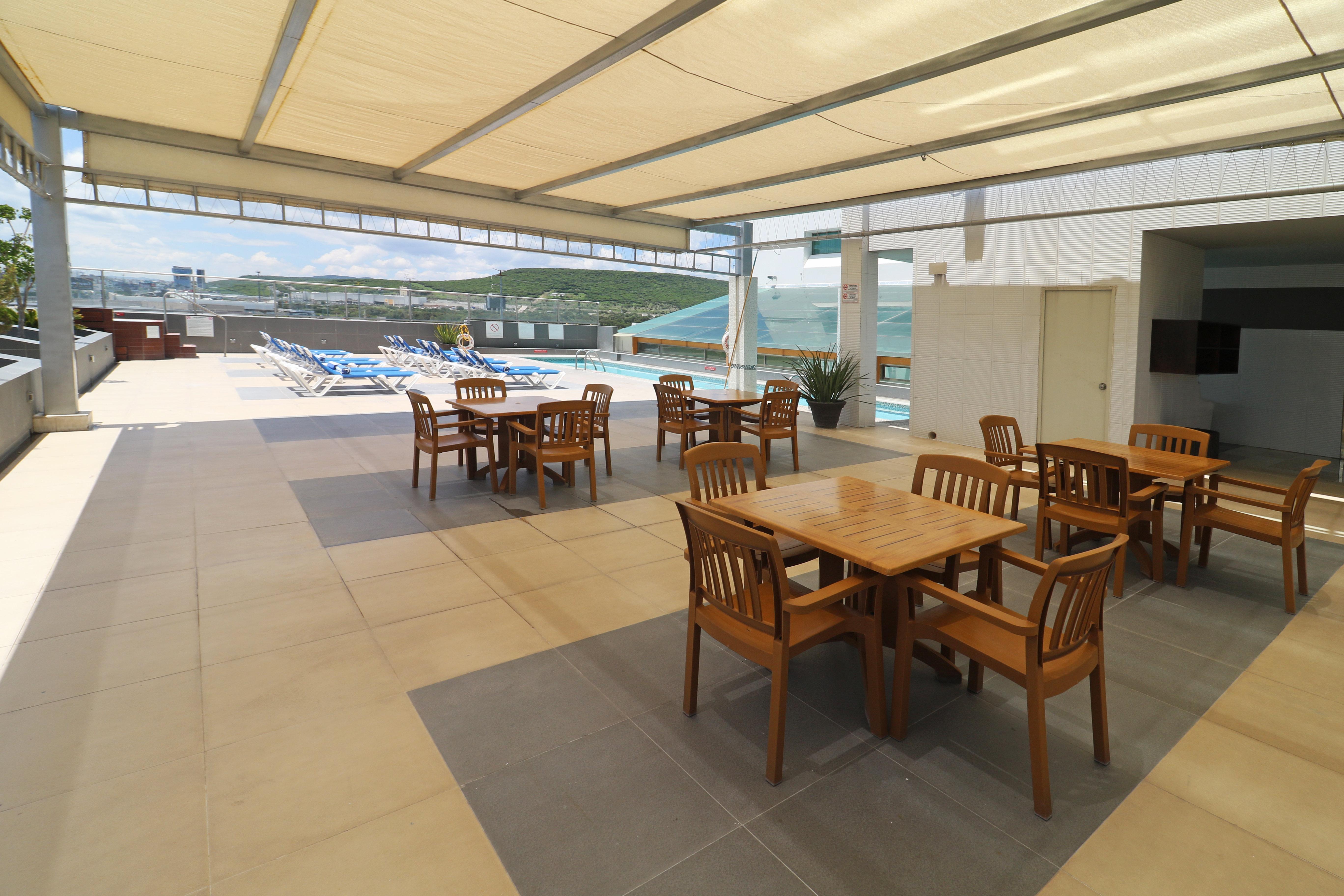 Holiday Inn Queretaro Zona Krystal By Ihg El Salitre Eksteriør bilde