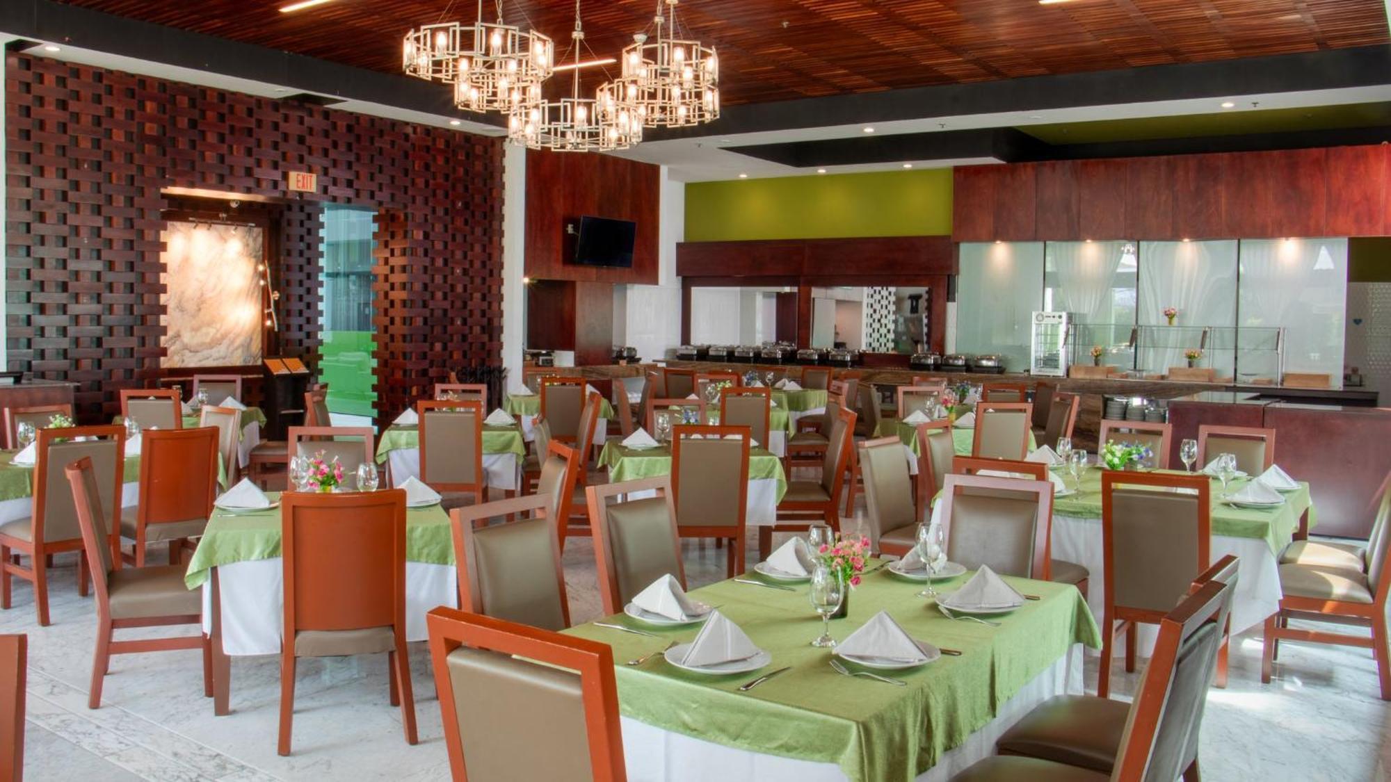 Holiday Inn Queretaro Zona Krystal By Ihg El Salitre Eksteriør bilde