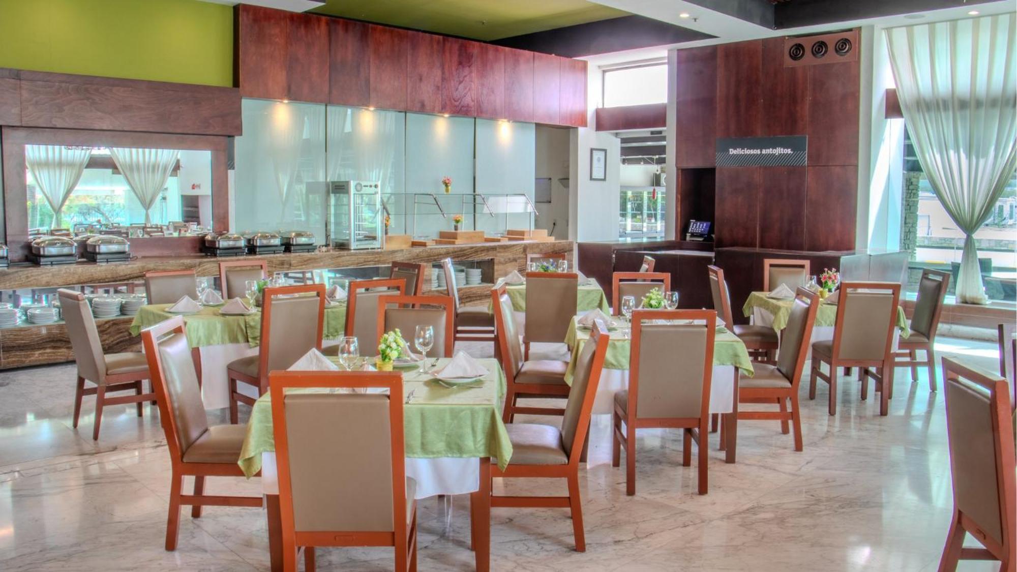 Holiday Inn Queretaro Zona Krystal By Ihg El Salitre Eksteriør bilde