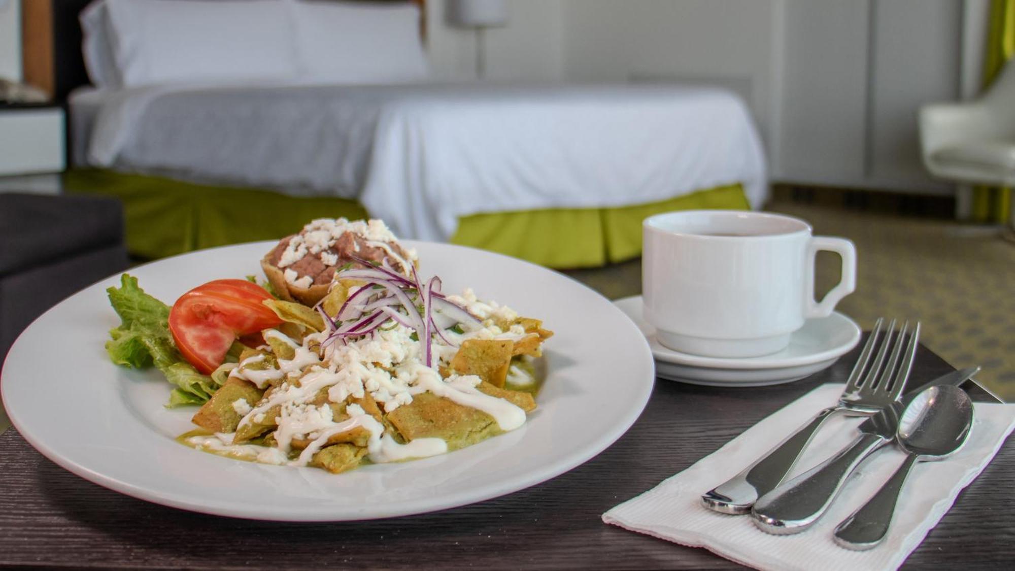 Holiday Inn Queretaro Zona Krystal By Ihg El Salitre Eksteriør bilde