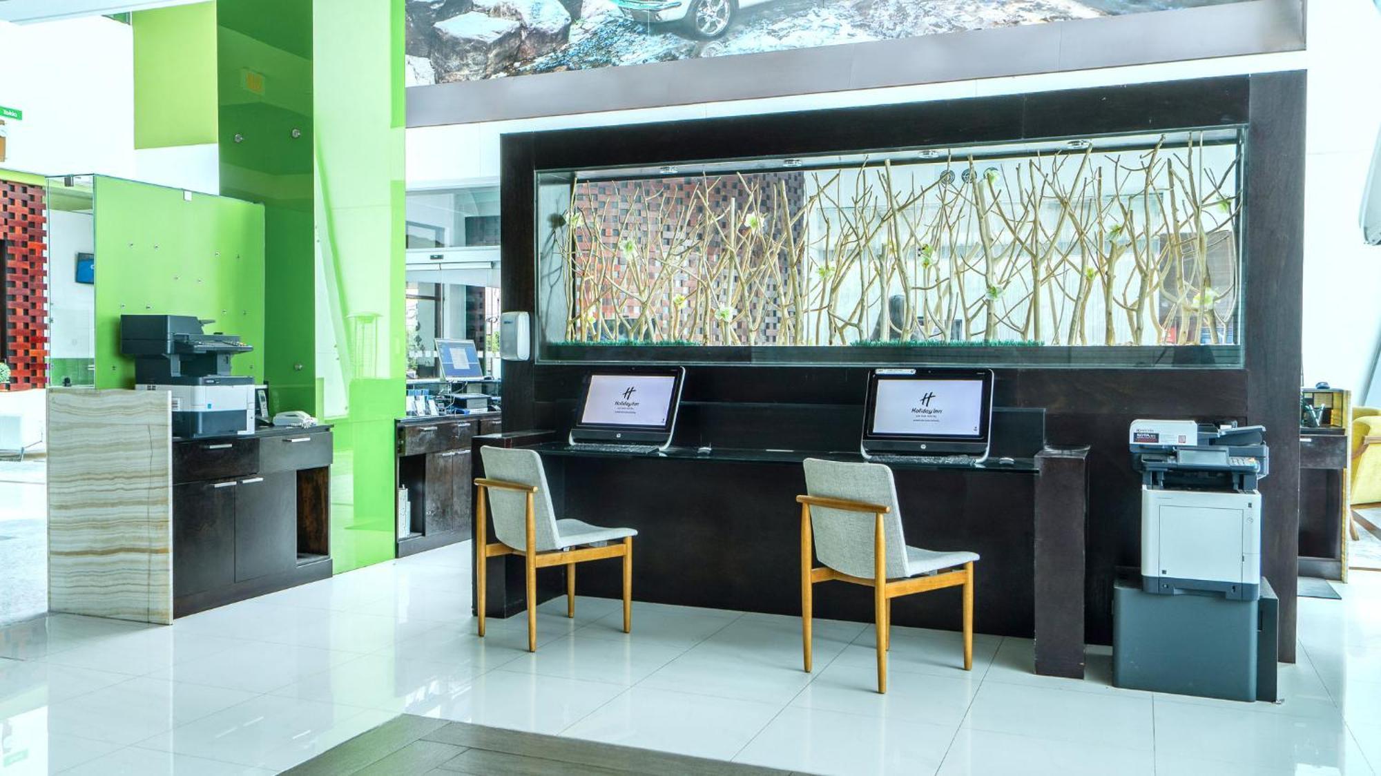 Holiday Inn Queretaro Zona Krystal By Ihg El Salitre Eksteriør bilde